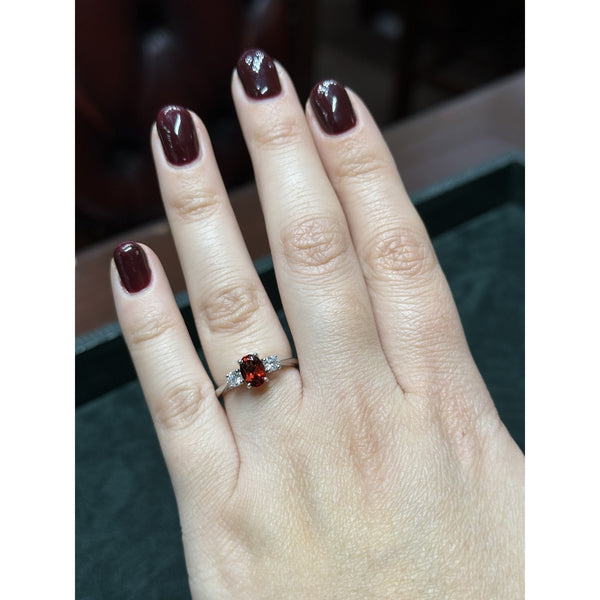 Platinum 0.94ct garnet & 0.25ct diamond 3 stone ring
