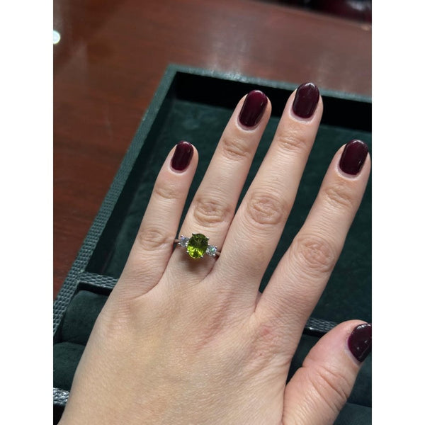 18ct yellow gold 2.07ct peridot & 0.40ct diamond 3 stone ring