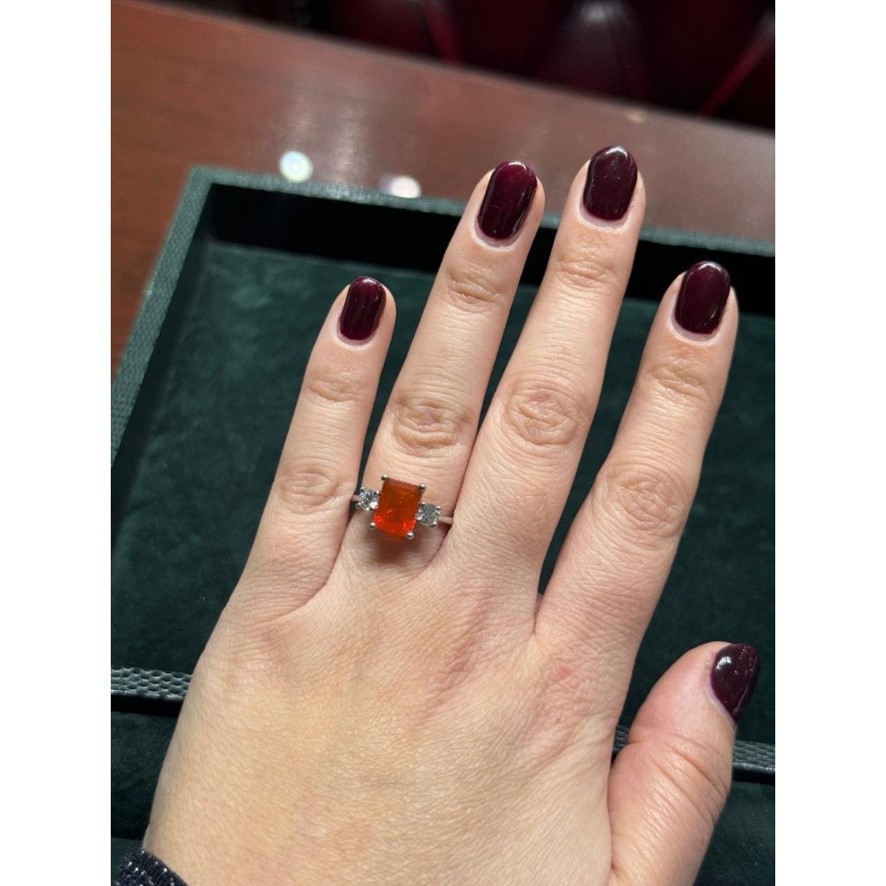 18ct yellow gold 1.63ct fire opal & 0.40ct diamond 3 stone ring