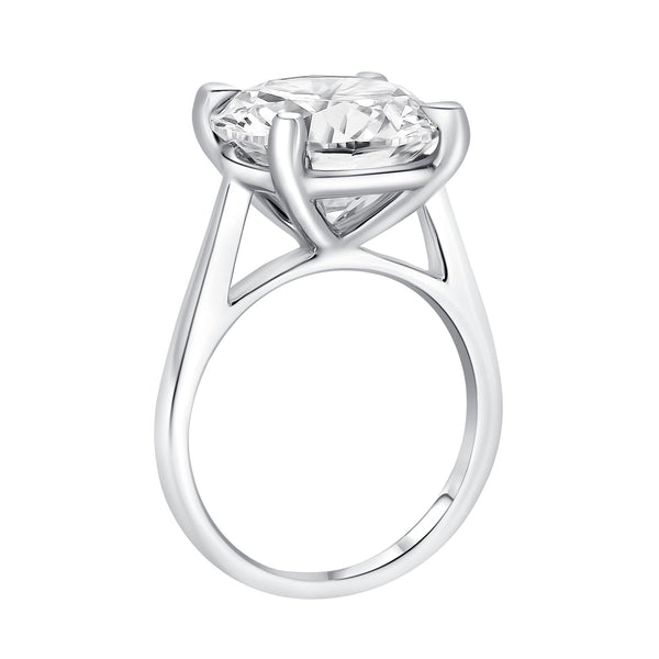 Lab grown platinum 10.44ct E VS1 IGI round cut diamond ring