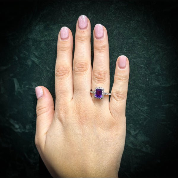 18ct white gold 1.58ct amethyst & 0.65ct diamond cluster ring