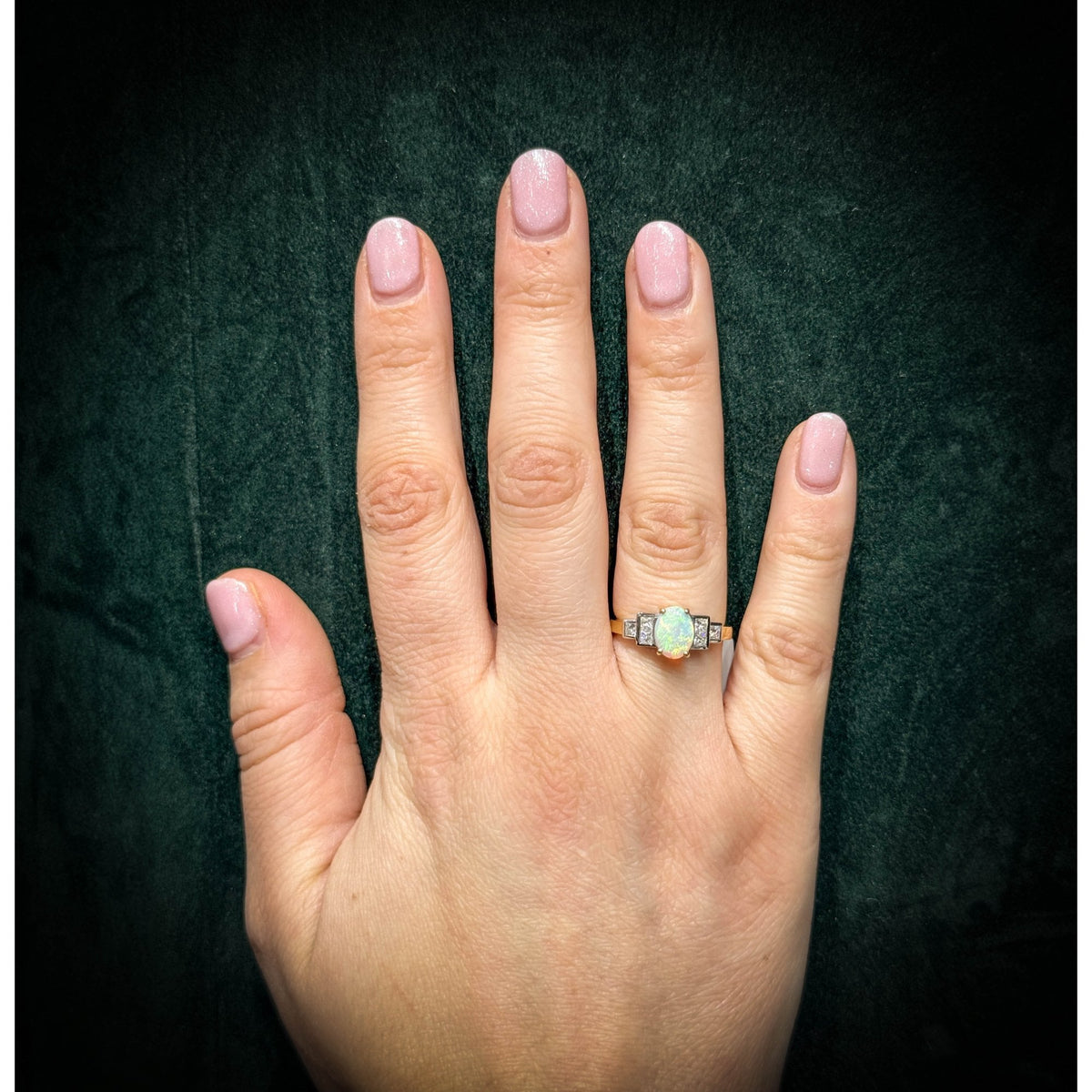 18ct yellow gold 0.59ct natural opal & 0.30ct diamond ring