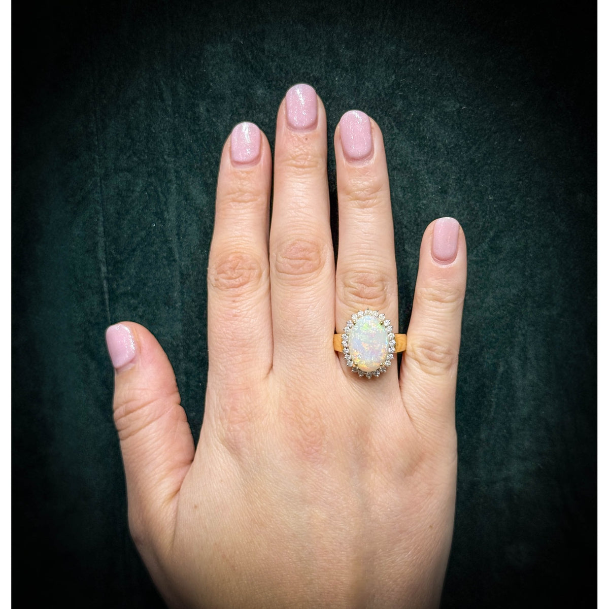 18ct yellow gold 3.91ct natural opal & 0.54ct diamond ring