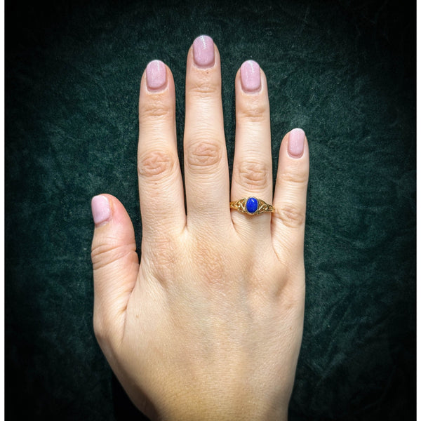 9ct yellow gold 7mm x 5mm lapis Celtic ring