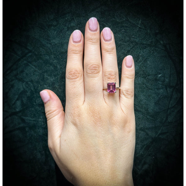 9ct white gold 10mm x 8mm emerald cut pink topaz ring