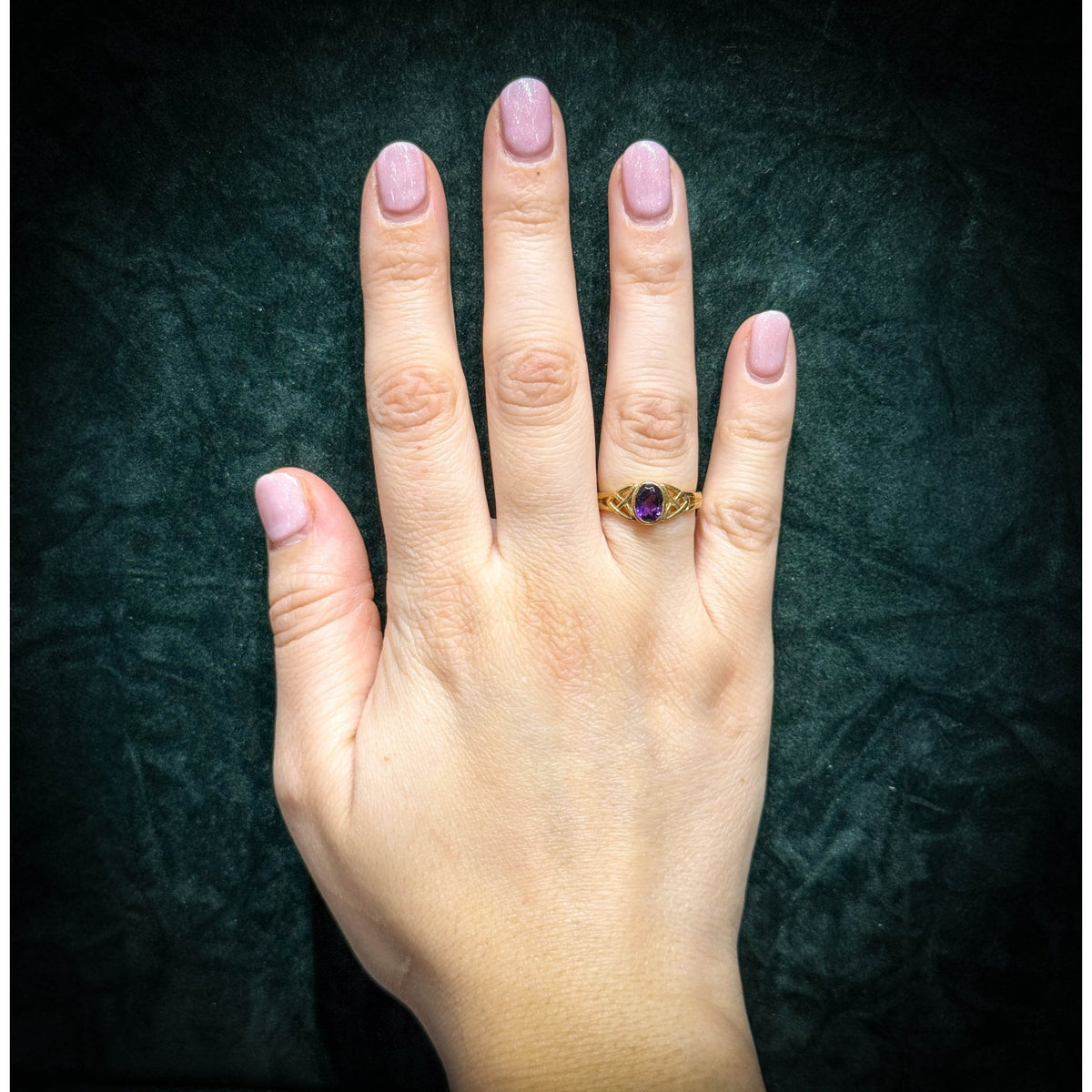 9ct yellow gold 7mm x 5mm amethyst Celtic ring