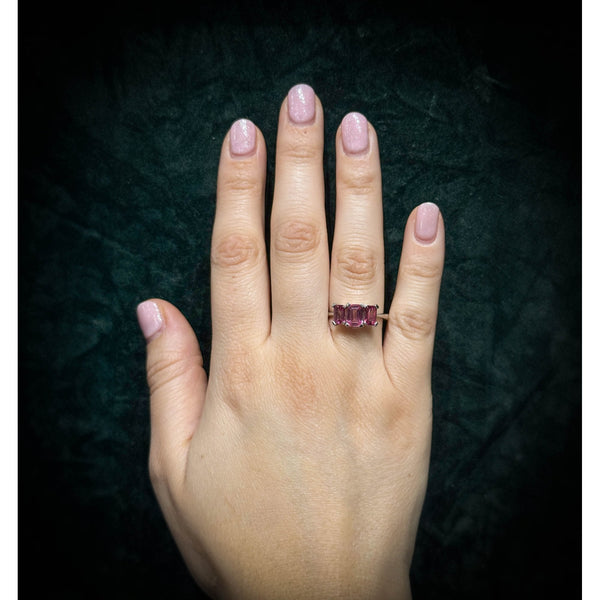 9ct white gold 7x5mm & 6x4mm pink topaz 3 stone ring