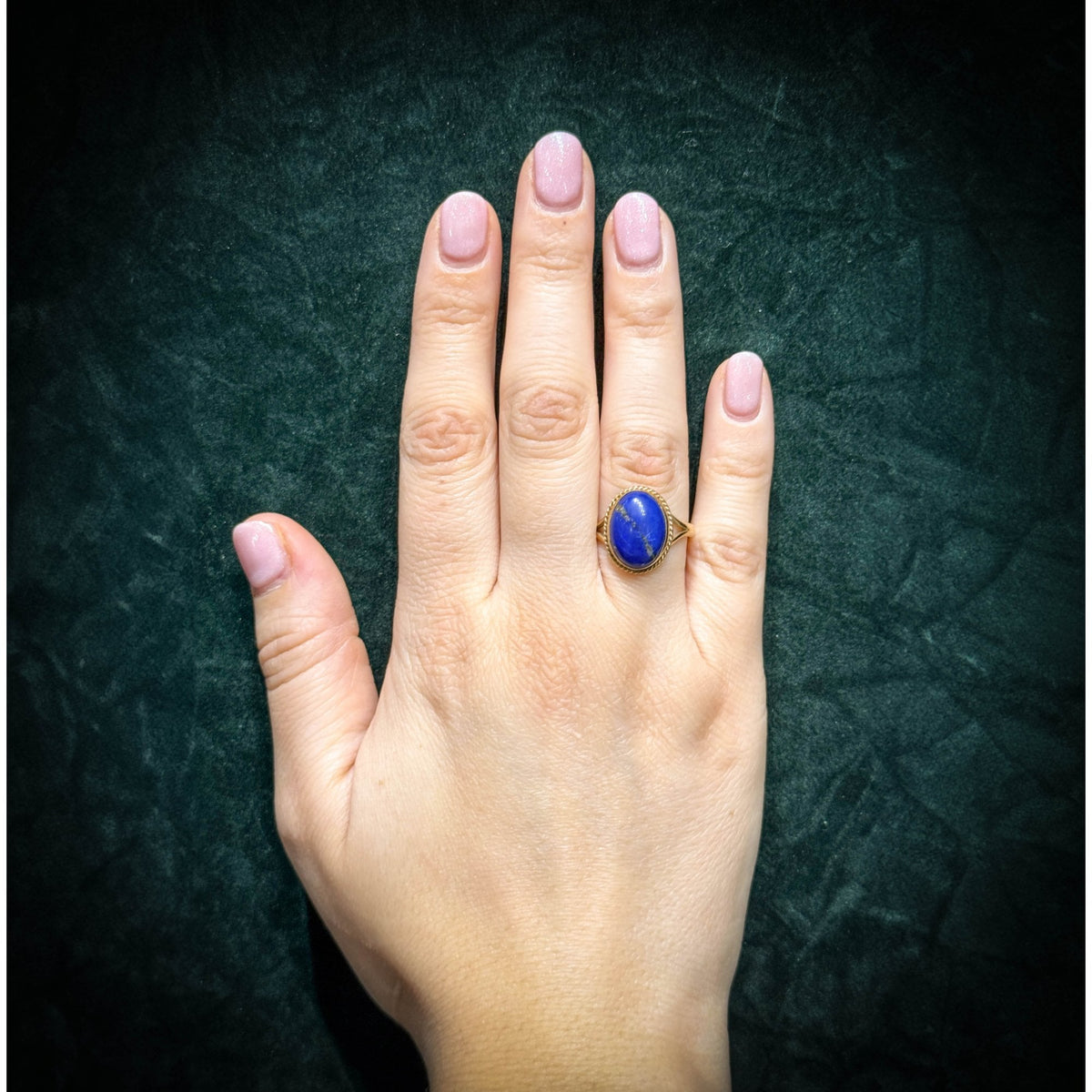 9ct yellow gold 14mm x 10mm oval lapis ring
