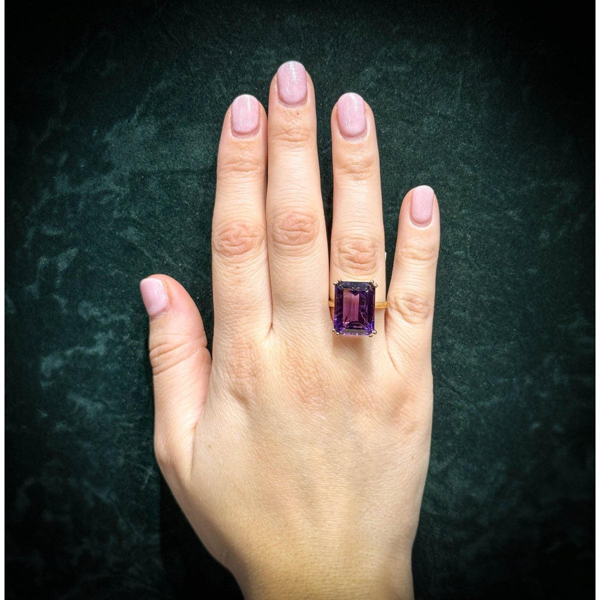 9ct yellow gold 16mm x 12mm emerald cut amethyst ring