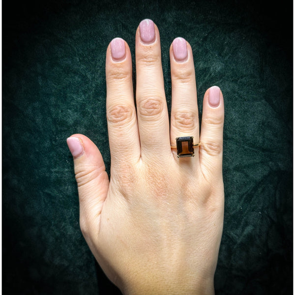9ct yellow gold 12mm x 10mm emerald cut smoky quartz ring