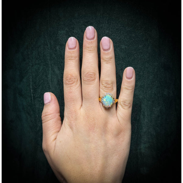 18ct yellow gold 4.74ct natural opal & 0.49ct diamond ring