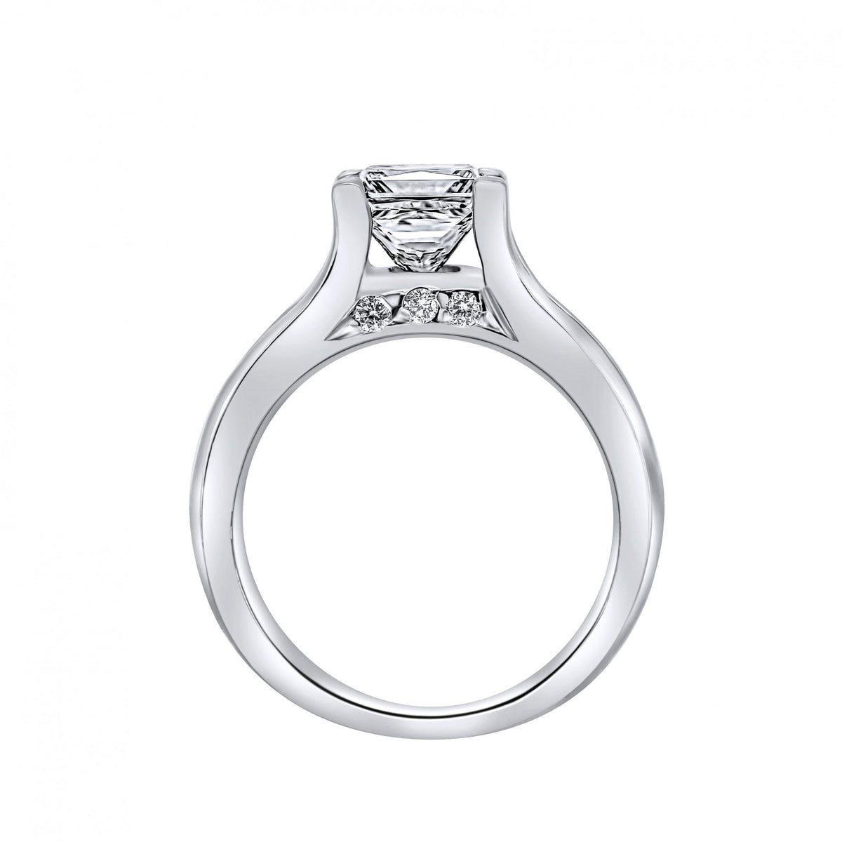 Preowned platinum 2.00ct princess cut diamond ring