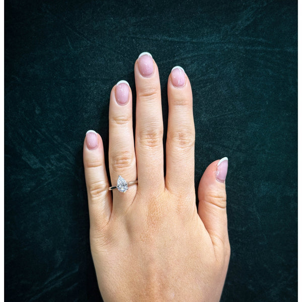 Lab grown platinum 1.50ct D VVS2 IGI pear diamond ring