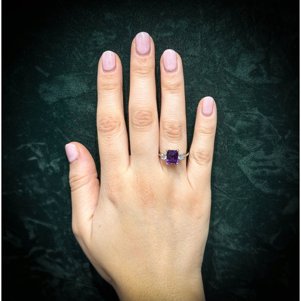 Platinum 2.62ct amethyst & 0.41ct diamond 3 stone ring