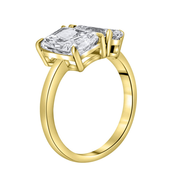 LG 18ct yellow gold 3.03ct D VVS2 radiant & pear diamond ring
