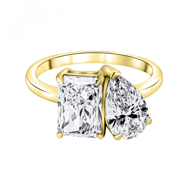 LG 18ct yellow gold 4.04ct D VVS2 radiant & pear diamond ring