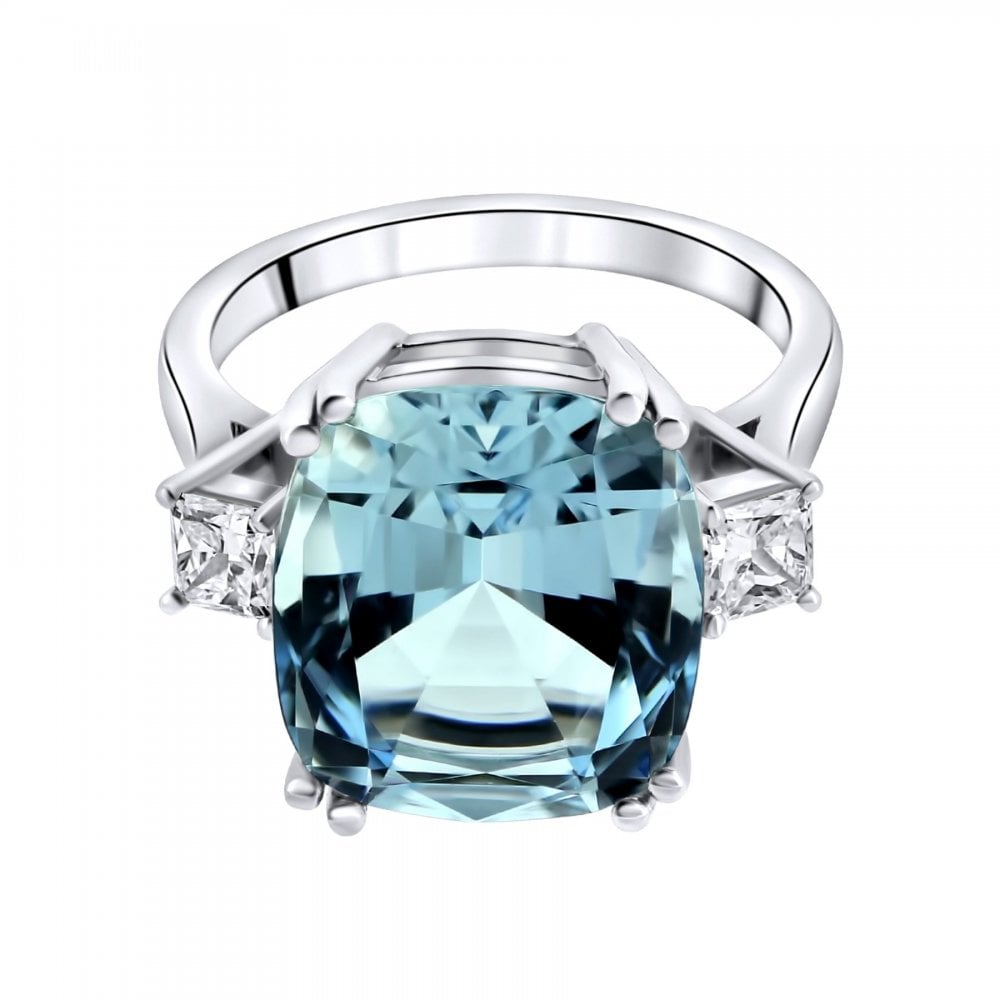 Platinum 8.37ct aquamarine & 0.51ct diamond 3 stone ring