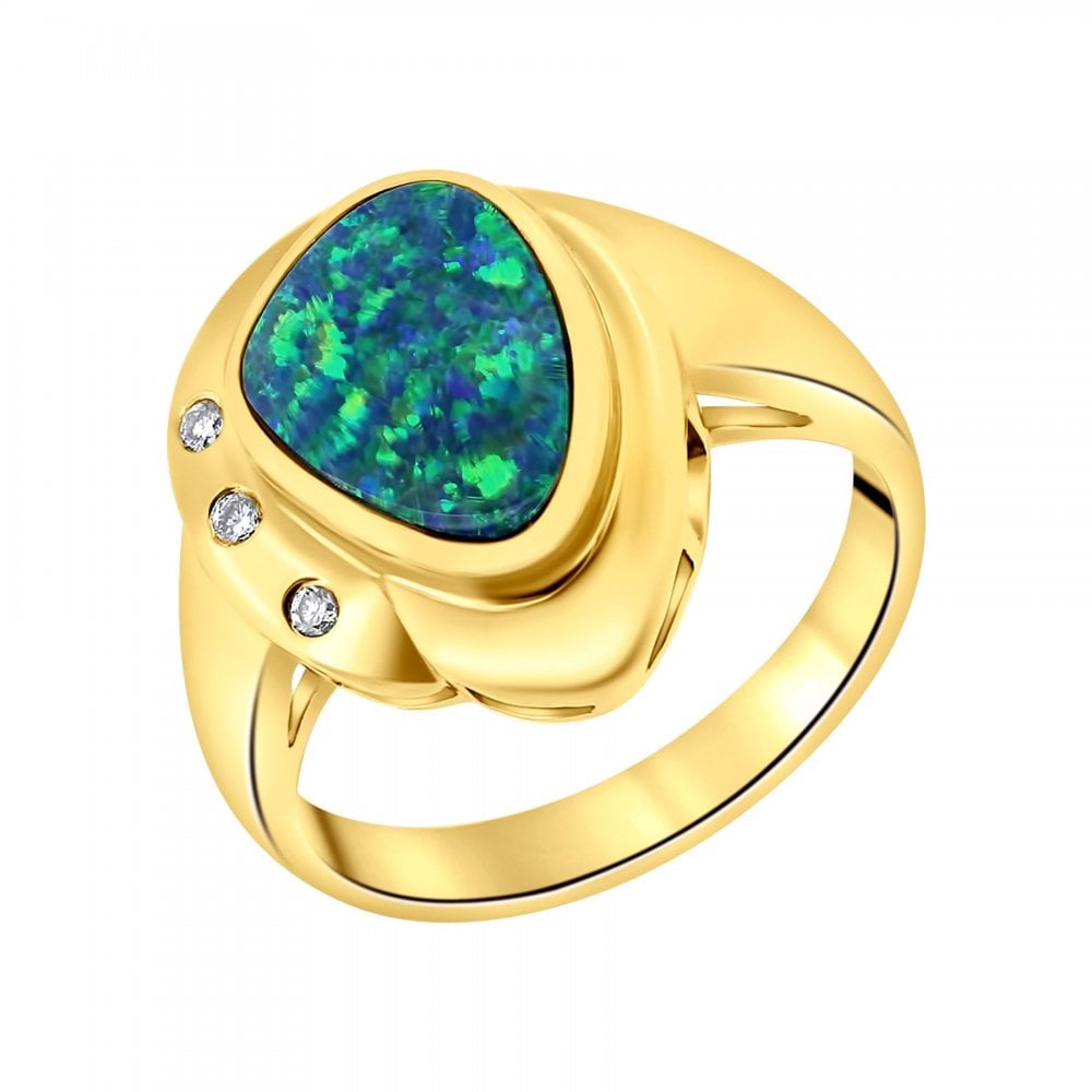 18ct yellow gold 1.70ct opal doublet & 0.05ct diamond ring