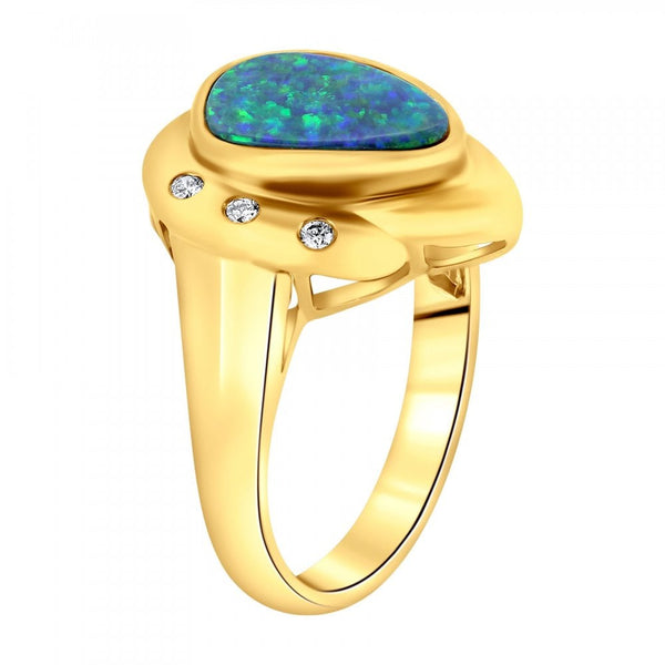 18ct yellow gold 1.70ct opal doublet & 0.05ct diamond ring