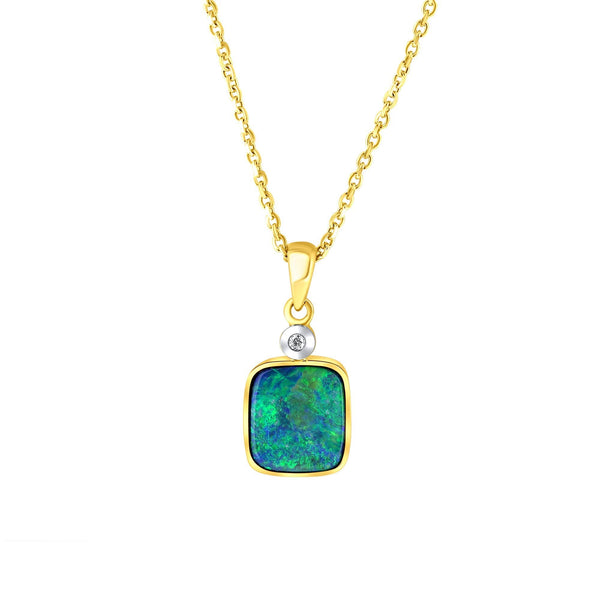 14ct yellow gold 1.97ct opal doublet & 0.01ct diamond pendant