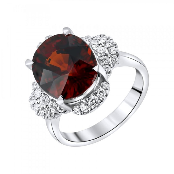 18ct white gold 9.03ct spessartite garnet & 0.47ct diamond ring