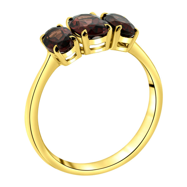 9ct yellow gold 7x5mm & 6x4mm garnet 3 stone ring