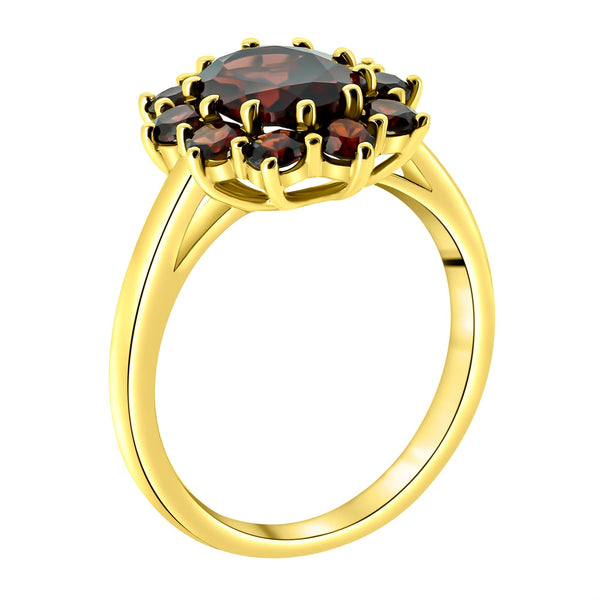 9ct yellow gold 9mm x 7mm garnet cluster ring