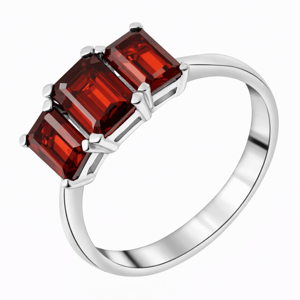 Platinum 7x5mm & 6x4mm garnet 3 stone ring