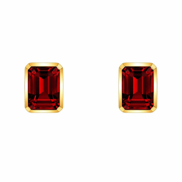 9ct yellow gold 7mm x 5mm garnet earrings