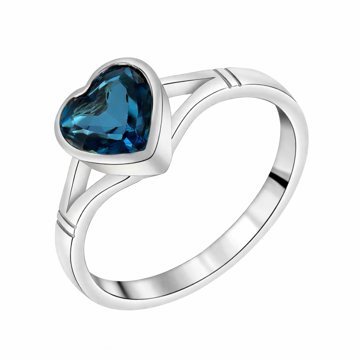 9ct white gold 8mm x 8mm heart cut London blue topaz ring