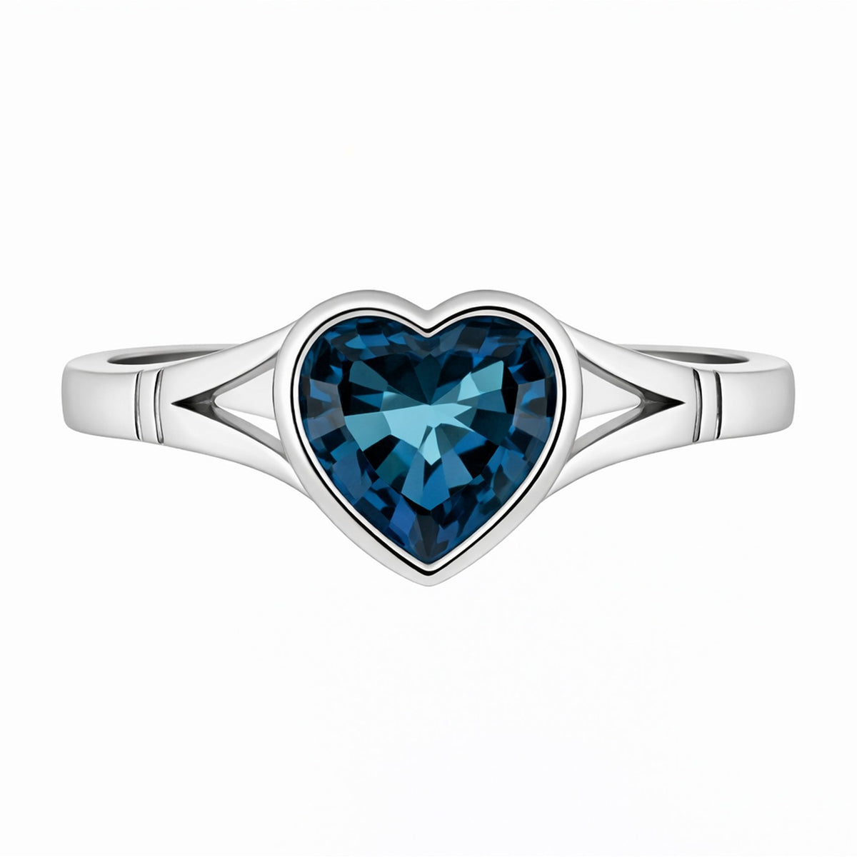 9ct white gold 8mm x 8mm heart cut London blue topaz ring