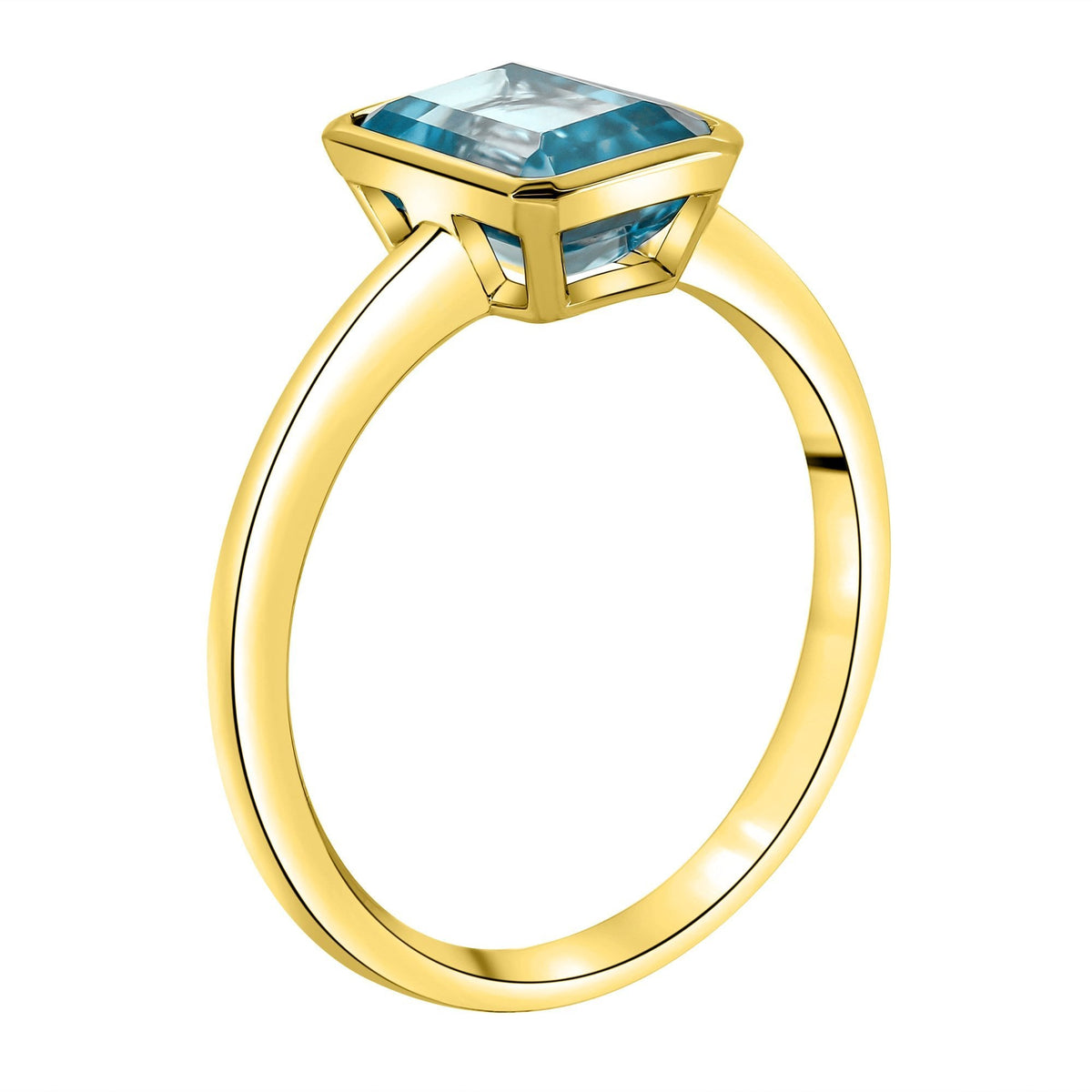 9ct yellow gold 8mm x 6mm aquamarine ring