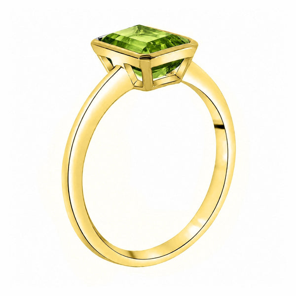 9ct yellow gold 9mm x 7mm peridot ring