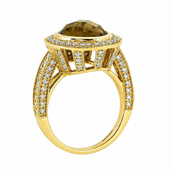 18ct yellow gold 4.47ct whiskey quartz & 0.60ct diamond ring